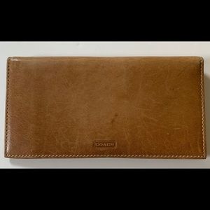 Gorgeous coach leather checkbook holder